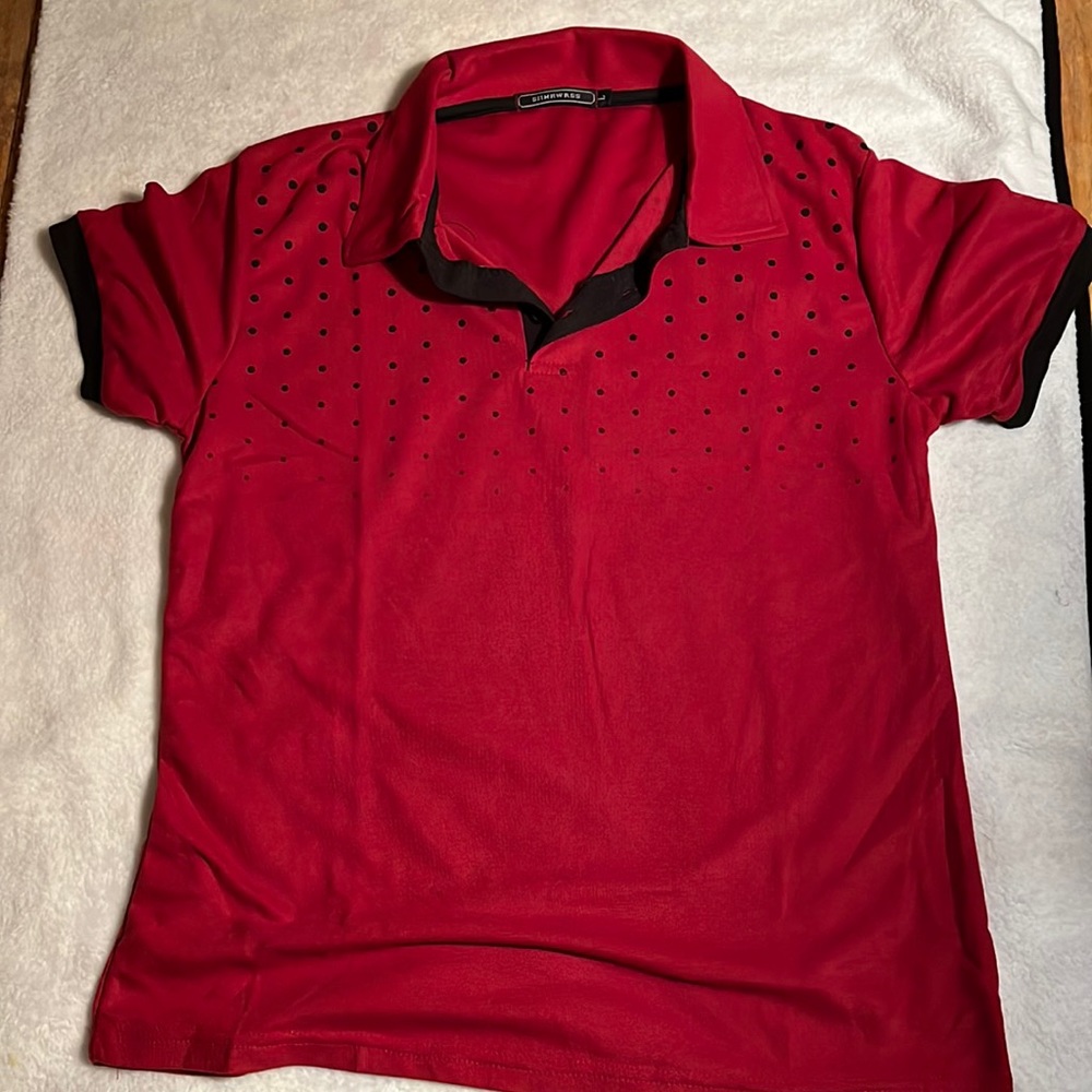 Siimhwrss size L men’s shirt